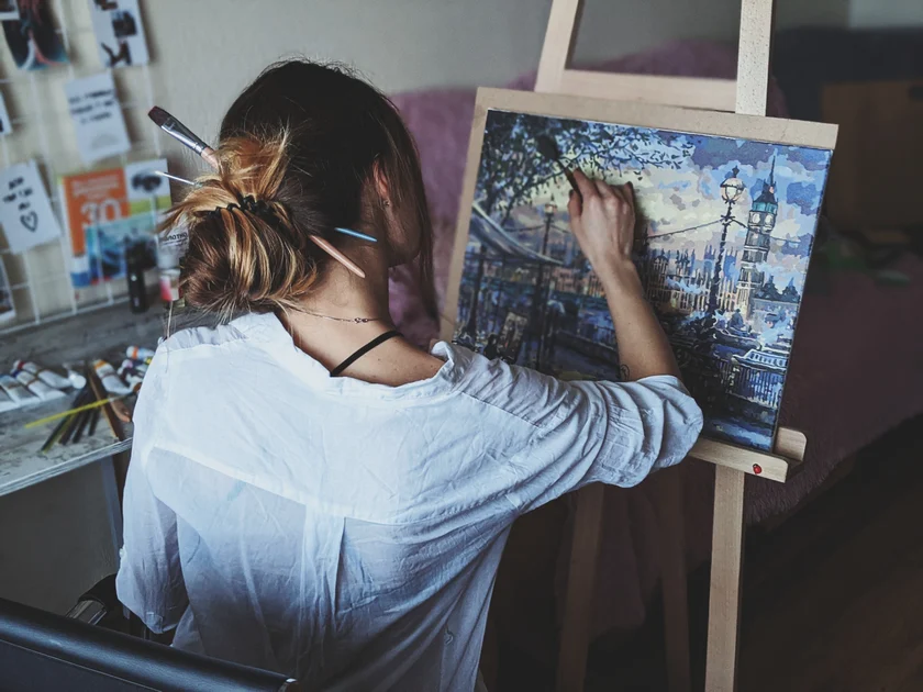 Odkrywanie Artystycznego Talentu: Jak Sztuka na Płótnie Dodaje Życia Twojemu Domowi
